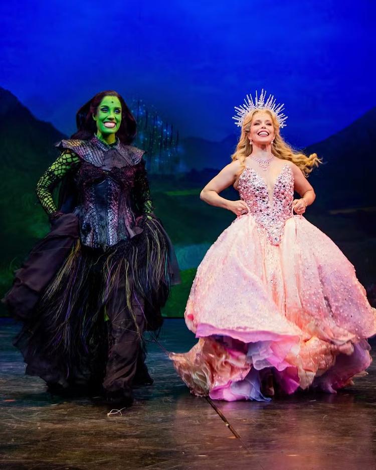 Musical 'Wicked', Mauro Diniz e Sombrinha no Cacique, festa julina na Praça da Harmonia: veja o que fazer no Rio