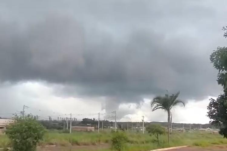 Chuva avança por Mato Grosso do Sul e ventos podem chegar a 90 Km/h