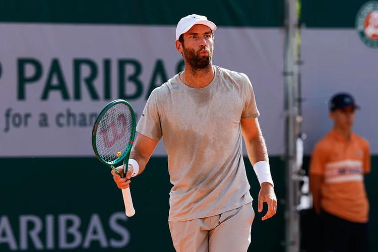 Roland-Garros (H) : Halys fait tomber Humbert