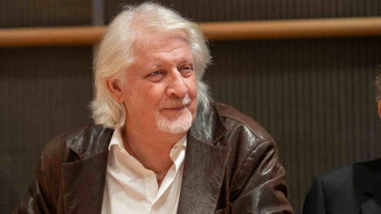 Patrick Sébastien dément une nouvelle fois être candidat à la présidentielle de 2027 : "Je n’ai pas les compétences…"