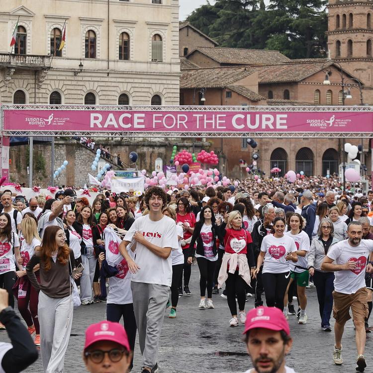 Race for the Cure, Roma si tinge di rosa