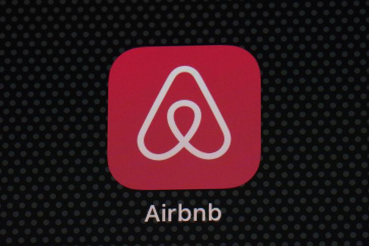 Entenda o caso de imóvel alugado com conta emprestada de Airbnb que terminou em furto e prejuízo para a dona em MG