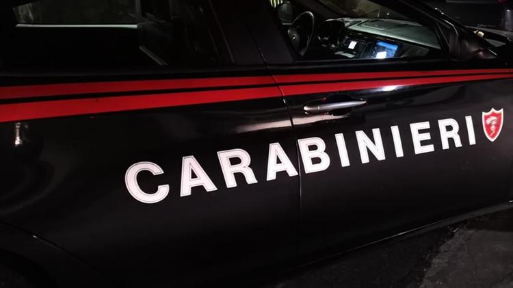 Camaiore: uccide moglie e figlio a fucilate