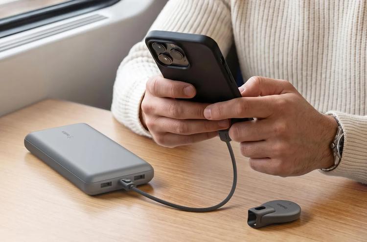 Belkin SureFind : quatre trackers compatibles Apple Find My et Google Find Hub