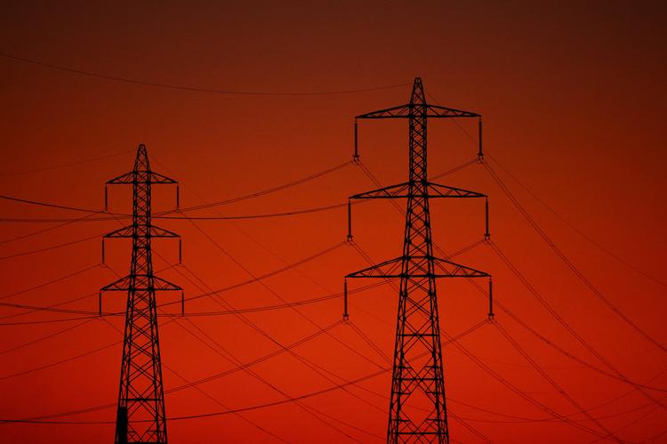 MPF pede suspensão imediata do maior leilão de energia da história do Brasil; associação diz que preço da energia deve subir