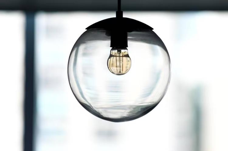 Mais de 170 mil pessoas podem perder Tarifa Social de energia; entenda