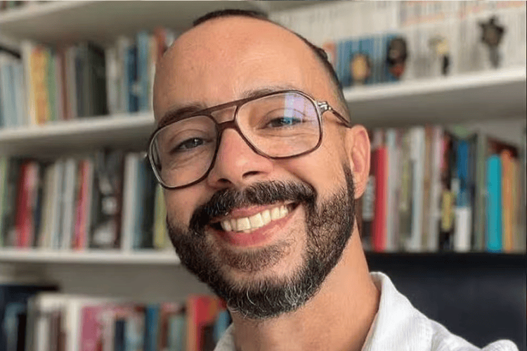 Morre  o dramaturgo e professor da Ufba João Sanches