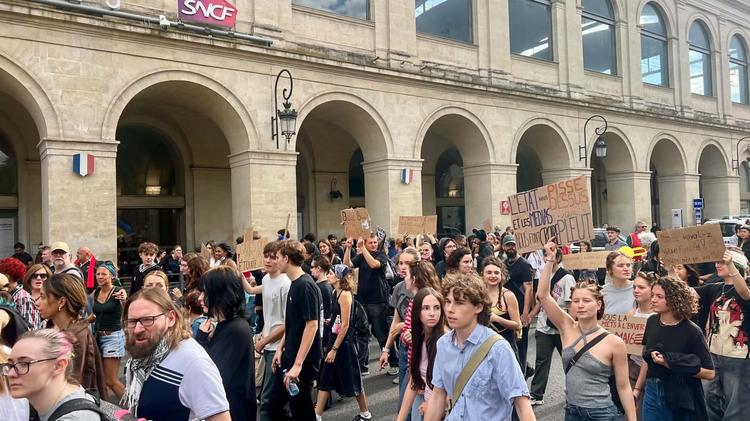 Nîmes : 17 octobre, un professeur de sport condamné à 18 mois de prison avec sursis