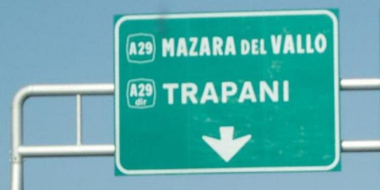 Cadavere sotto il viadotto nel Trapanese: si cerca l'auto pirata