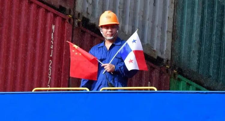 A 'guerra silenciosa' entre China e Panamá por controle de portos no Canal