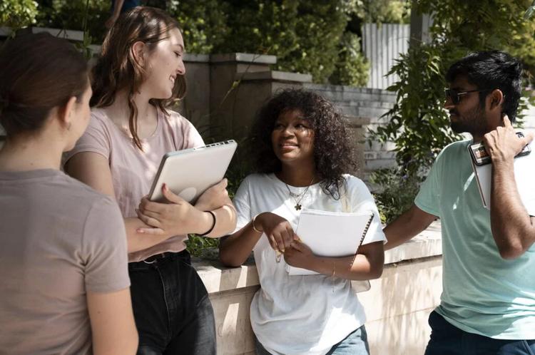 Quartiers prioritaires de la ville : des inégalités persistantes face à l’emploi