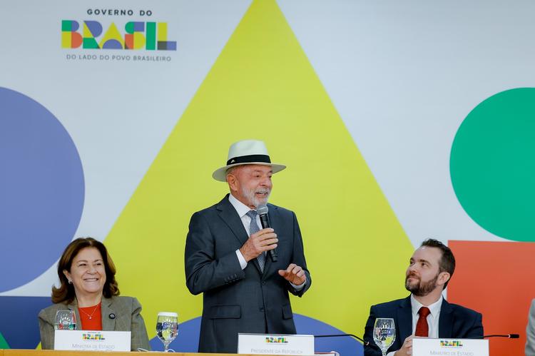 Por que Lula está usando chapéu em público? Conheça o modelo escolhido pelo presidente