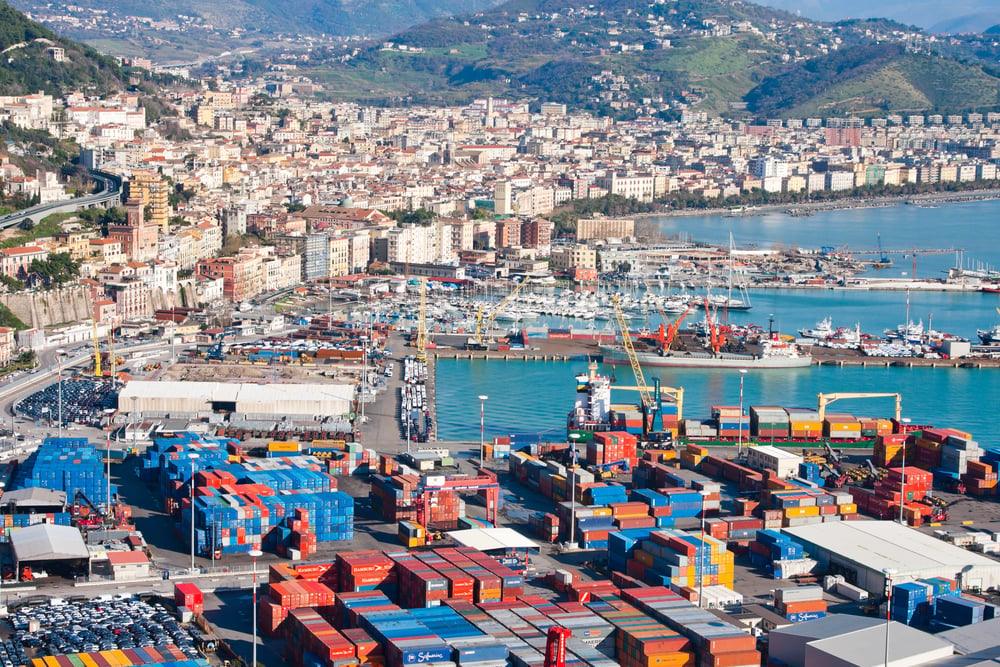 Mafie nei porti: Campania terza regione d’Italia per casi di criminalità, ecco il dossier di Libera