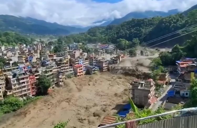 “Ore pelo Nepal”: Cristãos se mobilizam após enchentes deixarem centenas de mortos