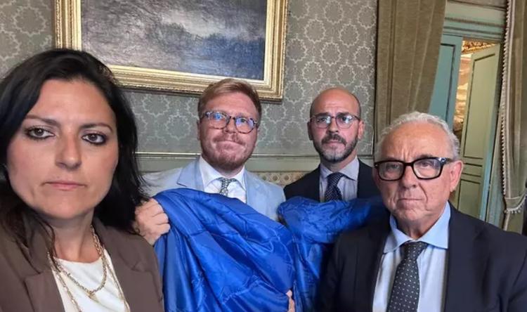 Scoppia il caos sulla manovra da un miliardo in Sicilia: Controcorrente occupa la Commissione Bilancio dell'Ars