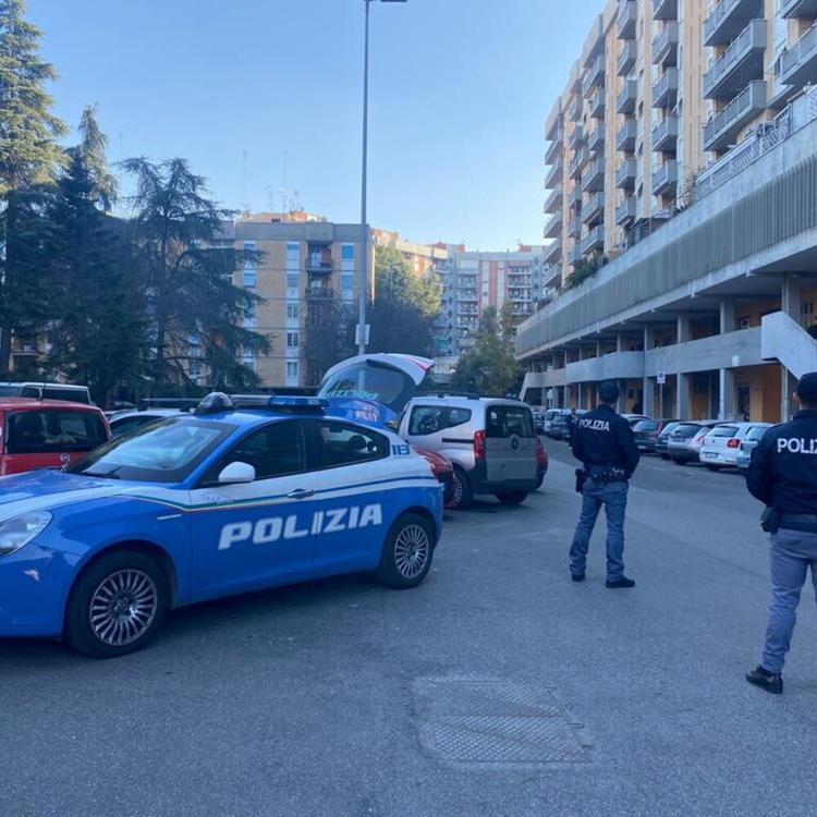 Picchia la moglie per un'emoji di troppo, marito accusato di violenza
