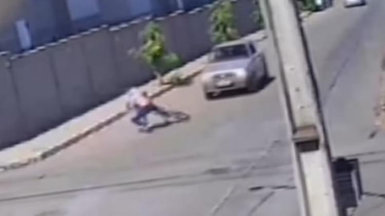 Ciclista de 20 anos morre após acidente com carro em cruzamento de Patos de Minas