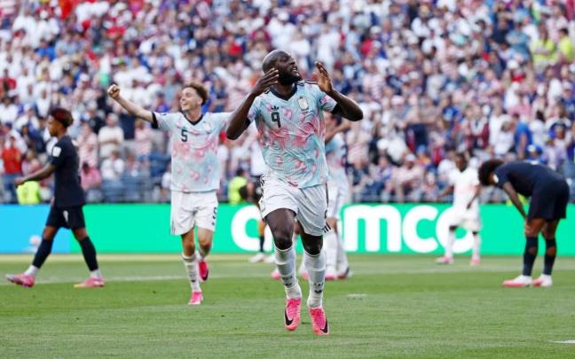 بلجيكا تنهي أحلام أمريكا في كأس العالم بفوز ساحق