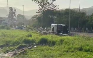 Acidente deixa cinco mortos e provoca interdição total na BR-393, em Barra do Piraí (RJ)
