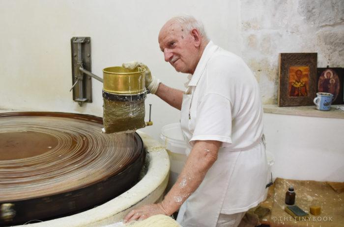 Giorgos Hatziparaskos: The Last Phyllo Master of Greece