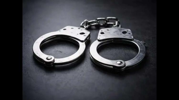 Crime branch busts two fake cell centres, 18 held