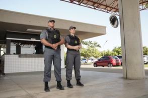 Mais de 100 mil vigilantes atuam de forma ilegal no Rio de Janeiro, mostra levantamento