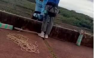 Polícia busca nova testemunha do caso de jovem que morreu após ser arremessada em rope jump