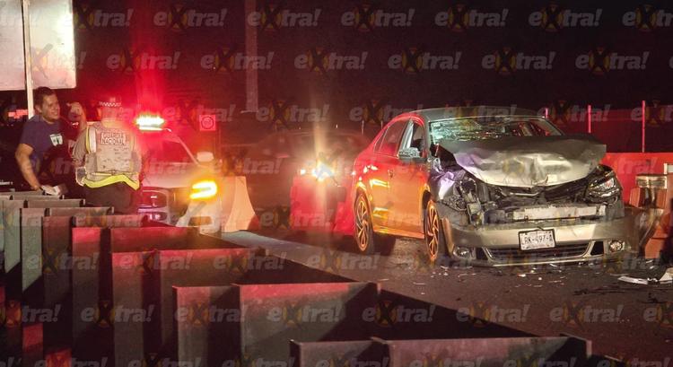 Impactante choque en La Pera-Cuautla: Auto queda destrozado contra camión