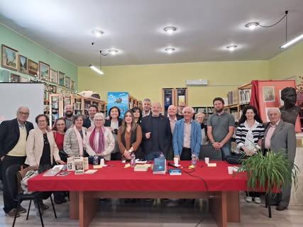La presentazione del volume “Alice nel paese della realtà” del Prof. Salvatore Notarrigo è stato un momento di memoria c...