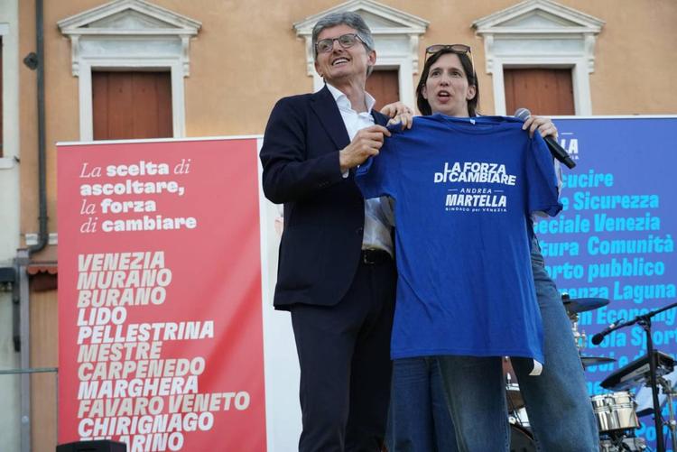 Il Pd “vince” se non c’è il suo simbolo, che batosta Elly e Meloni: quindi, oggi…