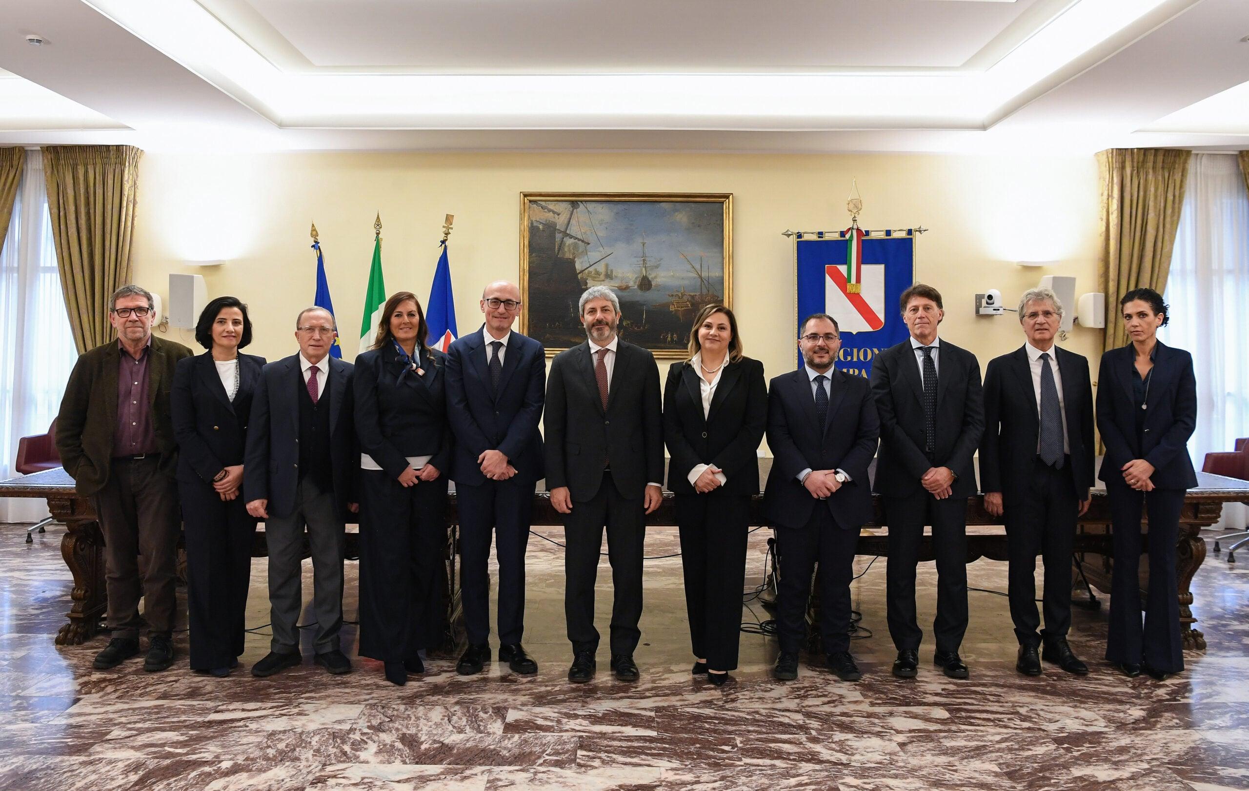 La Giunta regionale della Campania vara nuovi provvedimenti per scuola, sanità e sport. Fondi per Capaccio Paestum