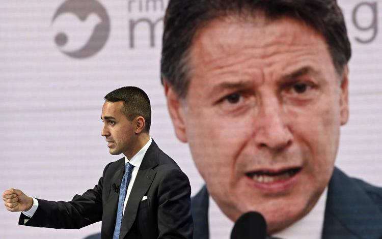 Di Maio contro Conte: "Si dice vittima congiurati ma adesso ci sta insieme"