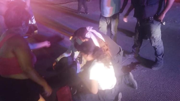 Indignación en Tlaquiltenango: Motociclista atropella a adulto mayor y huye sin piedad
