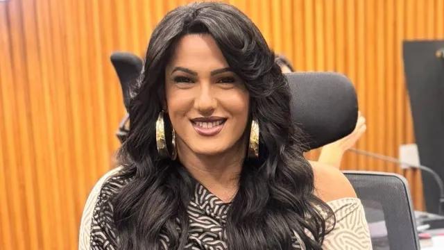 Quem é Thabatta Pimenta, primeira deputada federal trans do Nordeste