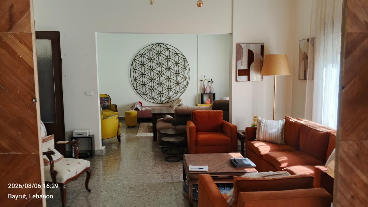 For Sale: Apartment in Achrafieh