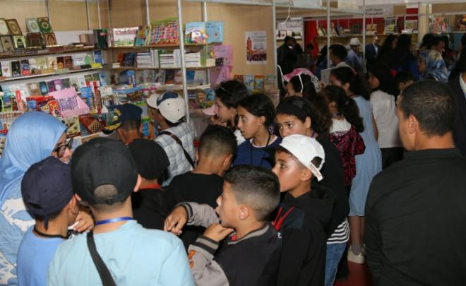 المعرض الجهوي للكتاب بمراكش يختتم دورته الـ16 بحصيلة ثقافية وفكرية لافتة