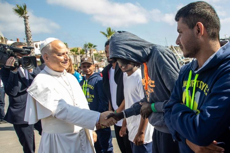 CRI_Papa_Lampedusa_04
