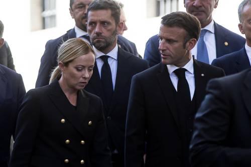 Intesa tra Meloni e Macron: sì ai 10 punti di Ursula. "Strategia Ue sui migranti"