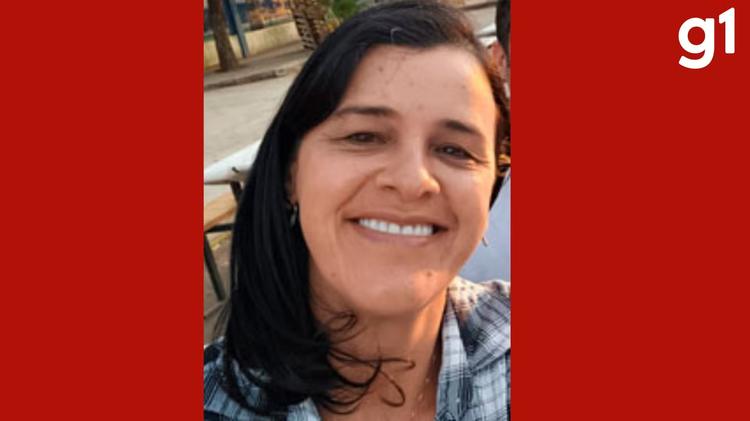 Mãe morre após deixar filha em ponto de ônibus e capotar carro em MT