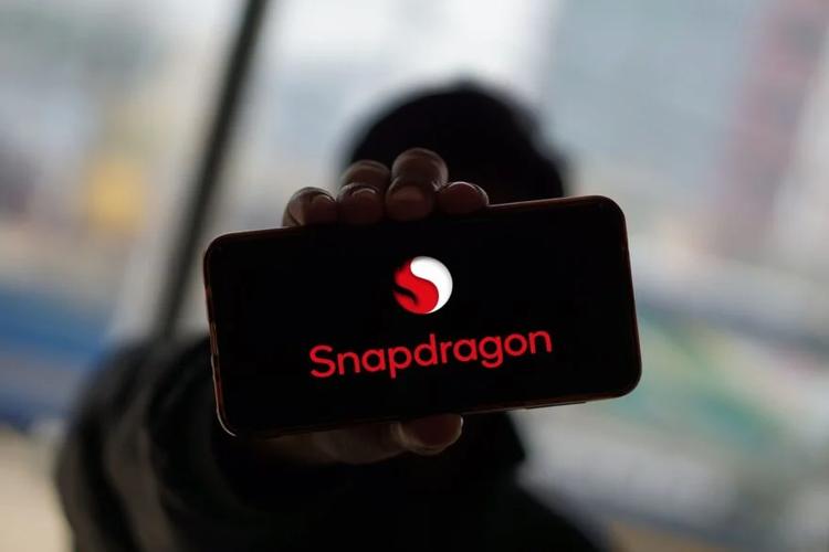 Déjà dans votre poche, il arrive pour vos prompts&nbsp;: Qualcomm se convertit progressivement à l’IA et vendrait des millions de puces au propriétaire de TikTok