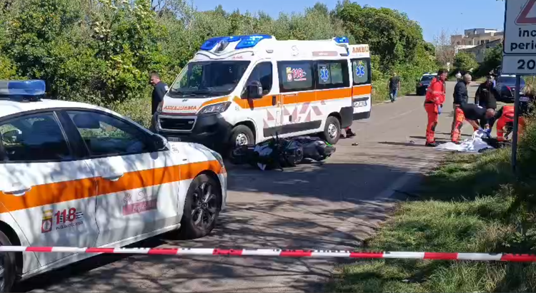 Casarano, incidente tra moto e auto: muore 49enne
