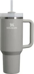 A Stanley Quencher H2.0 Flow State Tumbler