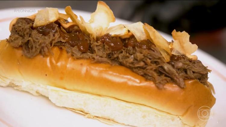 'Cachorro crente': ideia de vender hot-dog após cultos vira loja que faturou R$ 154 mil no primeiro mês