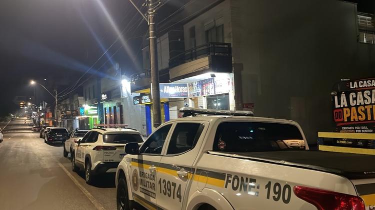 Brigada Militar de Lagoa Vermelha realiza operação de fiscalização em estabelecimentos noturnos