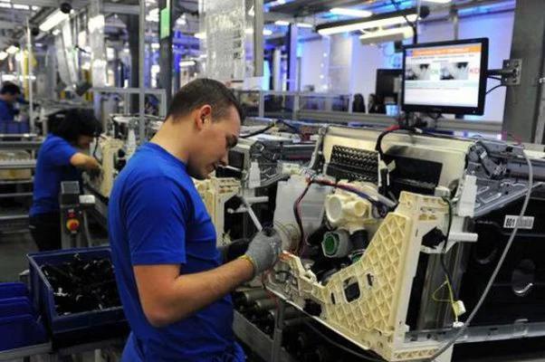 Economia: lieve crescita della domanda di lavoro in Toscana nel 2026