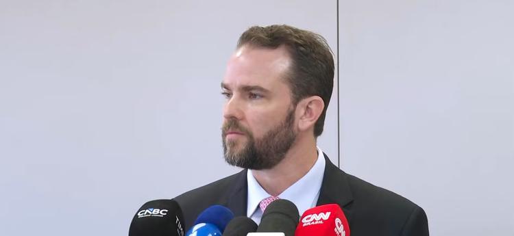 Gatilhos incluídos no projeto que reduz  preço do combustível deve gerar economia de R$ 10 bi no próximo ano, diz Durigan
