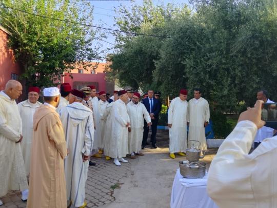 والي جهة مراكش آسفي يشارك نزلاء دار البر والإحسان فرحة العيد ويشرف على ذبح الأضاحي