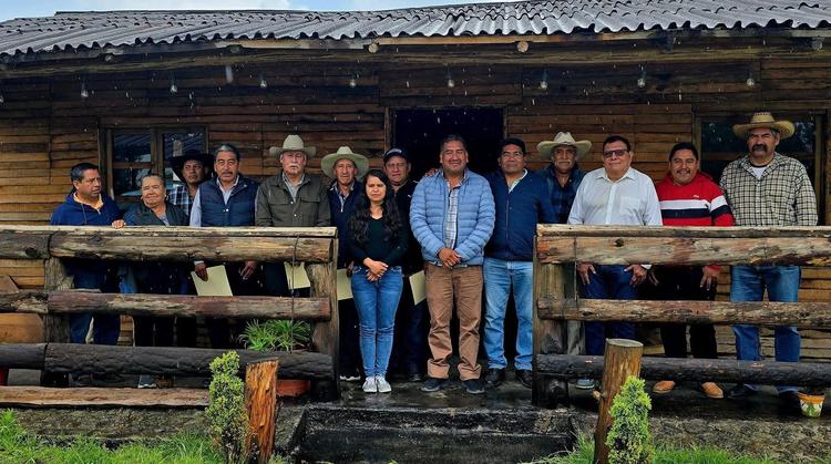 Tlachiqueros de Huitzilac forman asociación civil para rescatar la economía del maguey