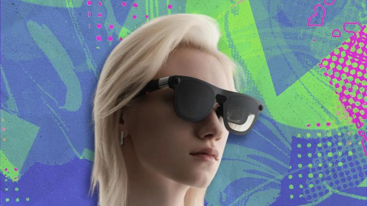 model wearing xreal aura glasses