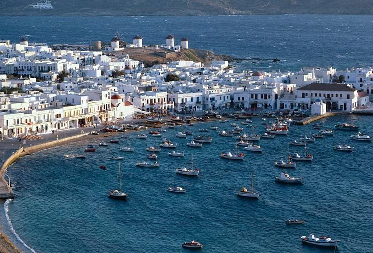 Greece’s New Planning Policies Redefine Island Building Rights